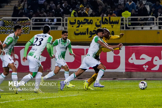 لیگ برتر فوتبال - سپاهان و خیبر