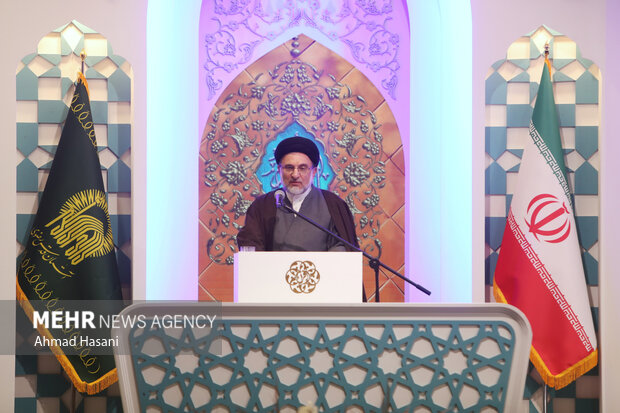 مسابقات بینالمللی قرآن کریم با شعار «قرآن تنها نسخه کمال» برگزار میشود