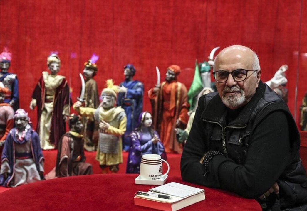 نگاهی به اقتباس تئاتر از آثار ادبی، شاهنامه و منطق الطیر نگاهی به اقتباس تئاتر از آثار ادبی، شاهنامه و منطق الطیر