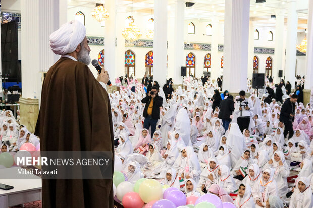 جشن فرشته ها در مصلی رشت