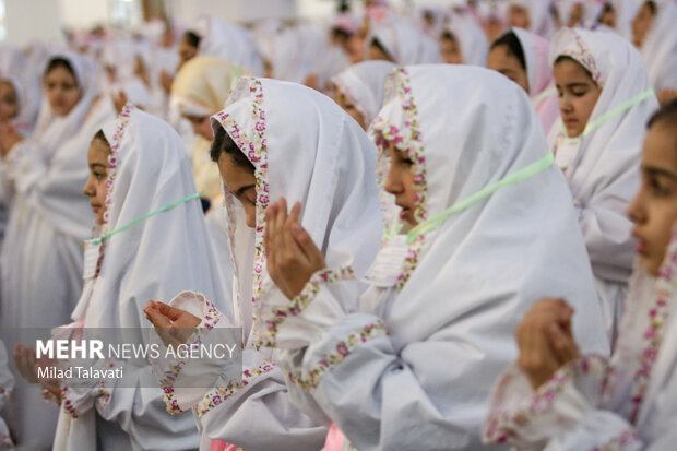 جشن فرشته ها در مصلی رشت