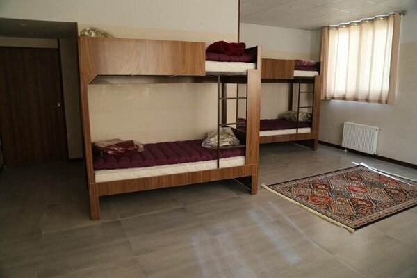 غریبهای گرفتار در اطراف بیمارستانهای اصفهان مرهم میخواهند