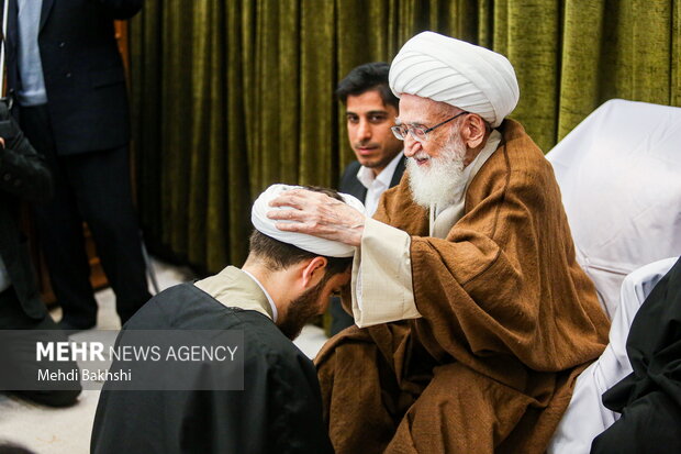 آیت الله نوری همدانی: رسالت حوزویان در عصر حاضر بسیار سنگین است