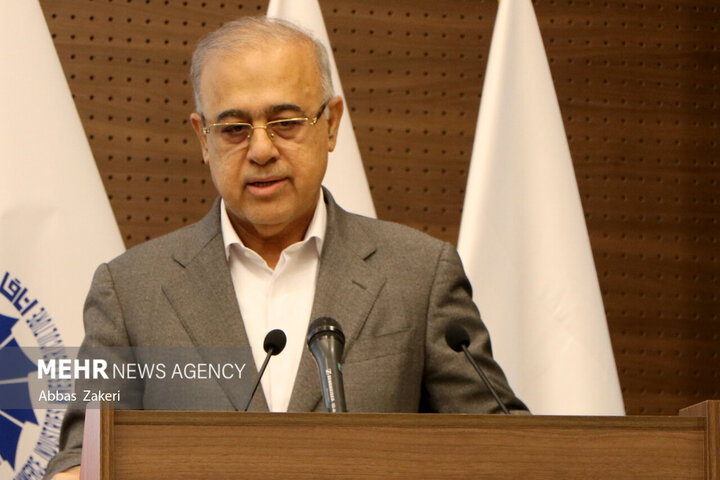 استاندار هرمزگان: بخش صنعت و معدن هرمزگان رشد ۱۱۱ درصدی داشته است استاندار هرمزگان: بخش صنعت و معدن هرمزگان رشد ۱۱۱ درصدی داشته است