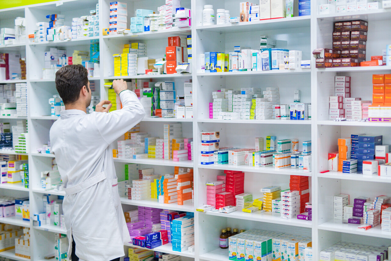مشاوره دارویی؛ مسئولیت فراموششده یا درآمد پنهان؟