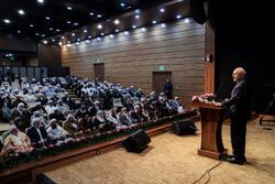 Parl. speaker’s intimate meeting with Sunni scholars