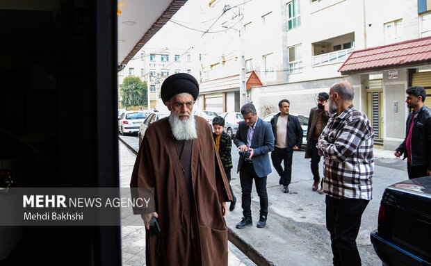 دیدار مسئولان جشنواره «هلهله فرشته ها» با مادر شهیدان زین الدین