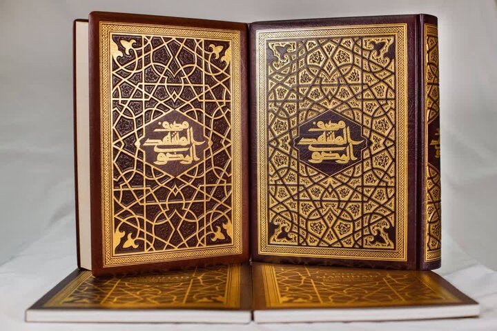 شبهای قدر درمساجد تاریخی خراسان جنوبی؛نمایشگاه قرآنهای خطی در اکبریه