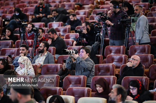 نشست خبری چهل‌ و سومین جشنواره فیلم فجر