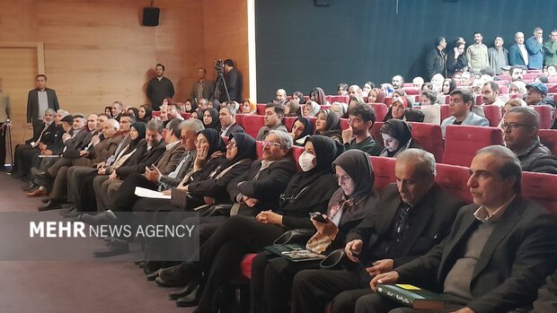 مدیرکل محیطزیست اصفهان: آثار استاد فرشچیان بیانگر پیوند بین هنر و محیط زیست است