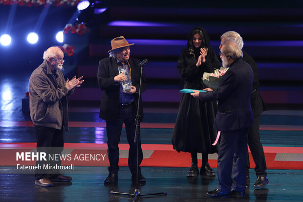 «فیلم فجر» ۴۳ افتتاح شد؛ فرصتی برای آغاز تجربه رنج و سرمستی