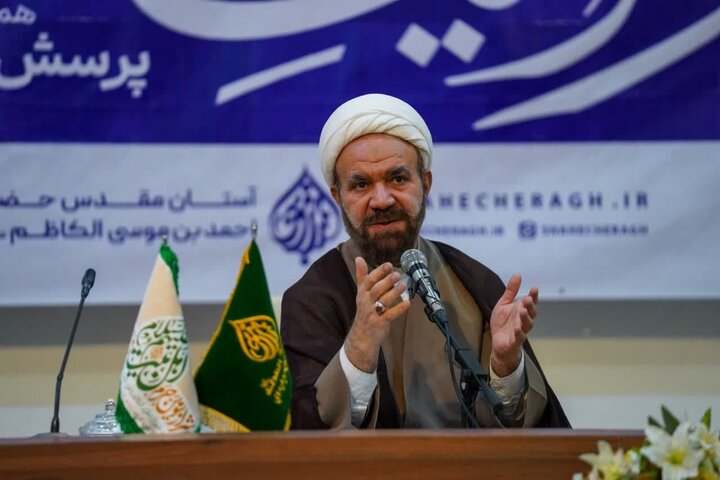 دین اسلام نسخه شفا بخش برای بشریت است دین اسلام نسخه شفا بخش برای بشریت است