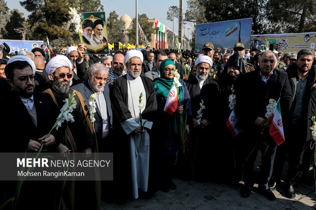 آغاز جشن‌های چهل و ششمین سالگرد پیروزی انقلاب اسلامی