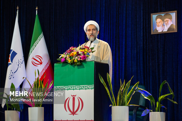 مظفری: اختلاف در شورای شهر نباید به نزاع و دو دستگی تبدیل شود مظفری: اختلاف در شورای شهر نباید به نزاع و دو دستگی تبدیل شود