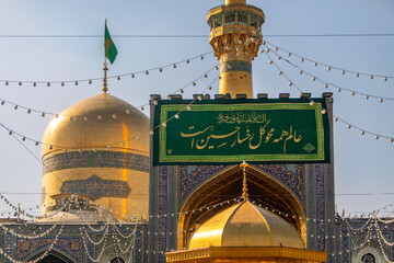 نقاره‌زنی شب ولادت امام حسین علیه السلام در حرم حضرت رضا(ع)