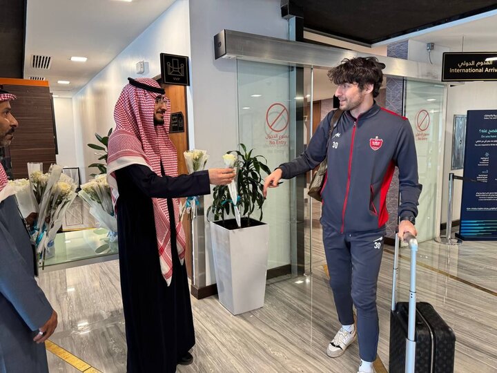 کاروان پرسپولیس برای بازی با الهلال وارد ریاض شد کاروان پرسپولیس برای بازی با الهلال وارد ریاض شد