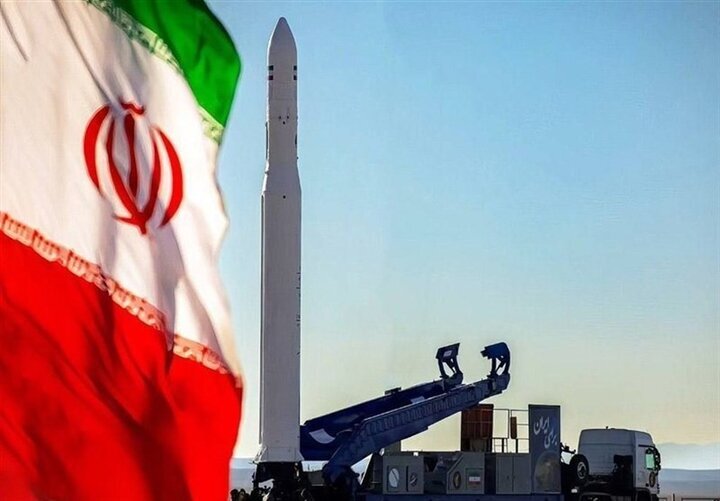 NATL. Space technology. Merusing the power day of Iranian power in the world