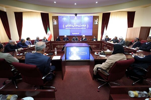 دوگانگی وزارت ورزش با بازنشستهها؛ معاونان ماندند و چند چهره رفتند!