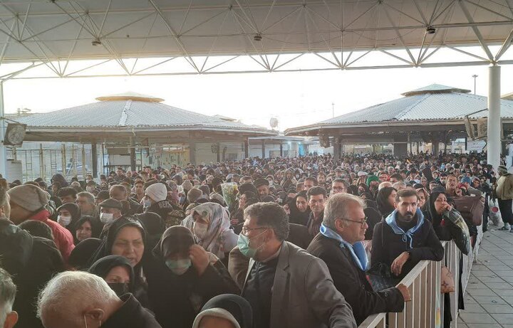 حضور پرشور زوار کربلای معلی در مرز مهران