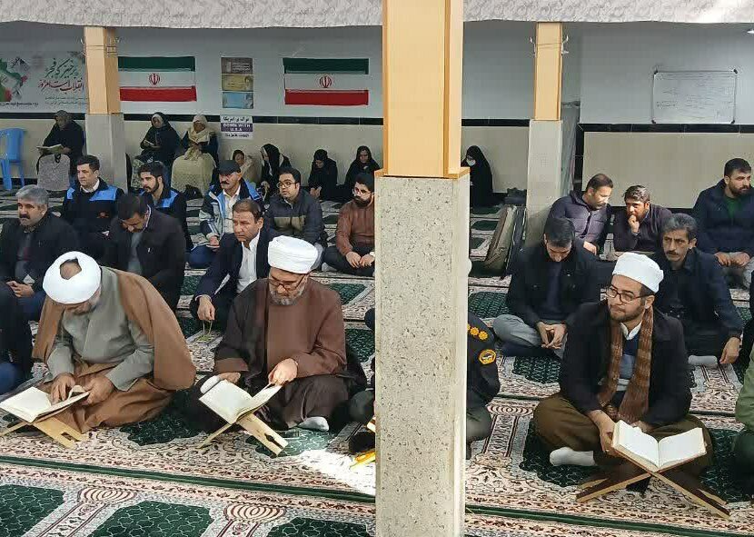 محفل انس با قرآن کریم در دهگلان برگزار شد