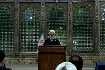 رئيس السلطة القضائية: الامام الخمینی بالثورة الاسلامية هيمنة الطغاة