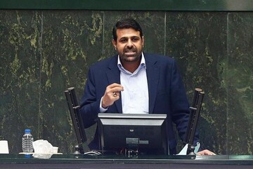 نادري: لم يتم اتخاذ أي قرار بشأن FATF في الجلسة غير العلنية للبرلمان