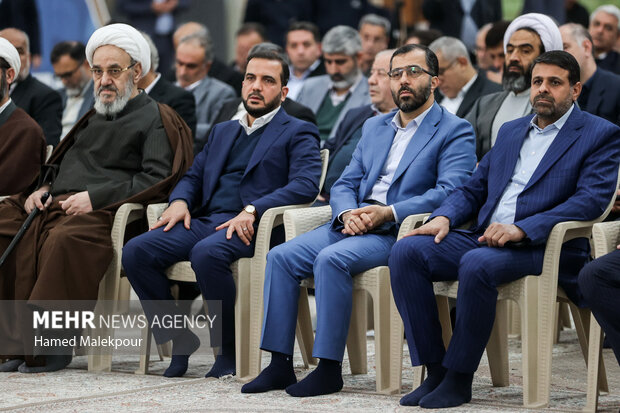 تجدید میثاق رئیس و نمایندگان مجلس با آرمان‌های امام خمینی (ره)