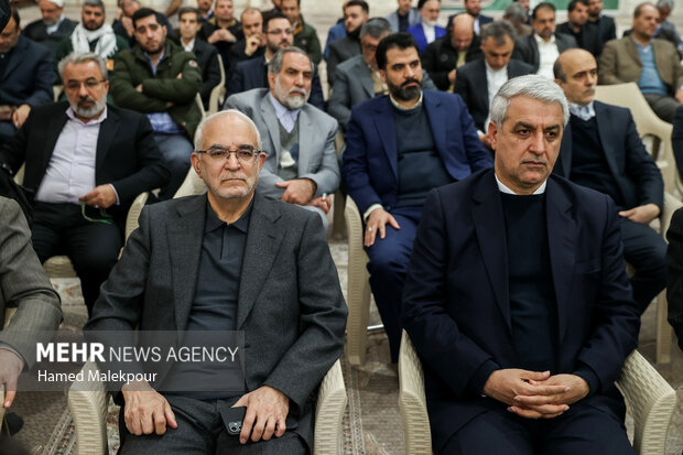 تجدید میثاق رئیس و نمایندگان مجلس با آرمان‌های امام خمینی (ره)