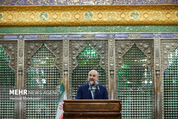 Ghalibaf, MPs renew allegiance with Imam Khomeini's ideals
