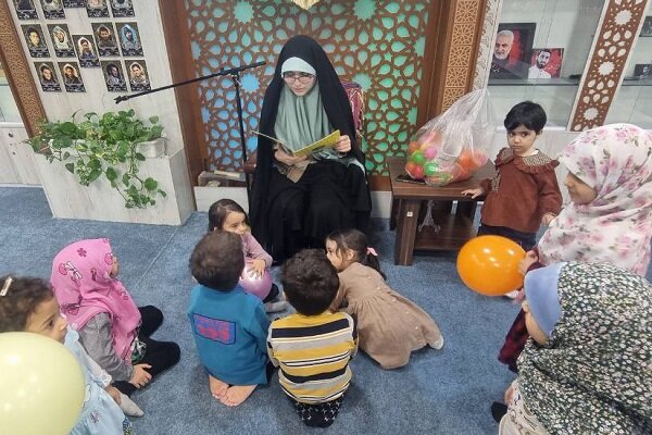 دورهمی کتابخوانی مادر و کودک؛ محفلی برای تبادل اندیشه مادرانه