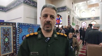 میز خدمت جهادی گامی مؤثر در راستای حل مشکلات مردم است