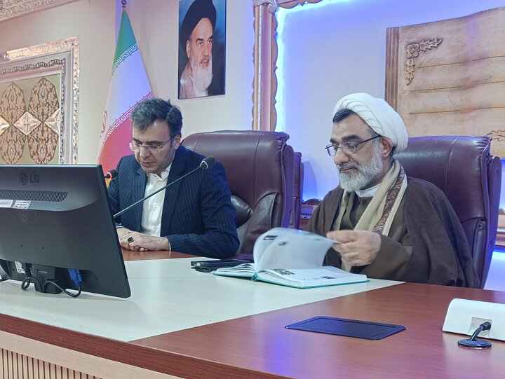 انجمنهای علمی باید با نظام مسائل کشور آشنا شوند