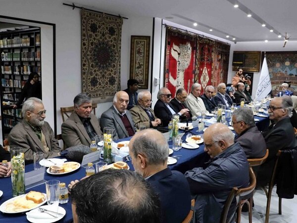 فرهنگستان زبان راهاندازی نمیشد اگر حسن حبیبی نبود فرهنگستان زبان راهاندازی نمیشد اگر حسن حبیبی نبود