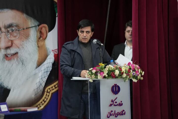 تکمیل برخی از پروژههای لرستان به رؤیا تبدیل شده است
