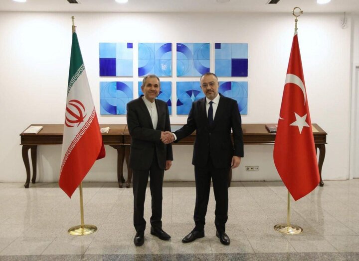 İran ve Türkiye bölgesel ve uluslararası gelişmeleri görüştü İran ve Türkiye bölgesel ve uluslararası gelişmeleri görüştü