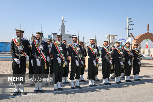 افتتاح نمایشگاه راهیان نور نیروی دریایی ارتش در خرمشهر