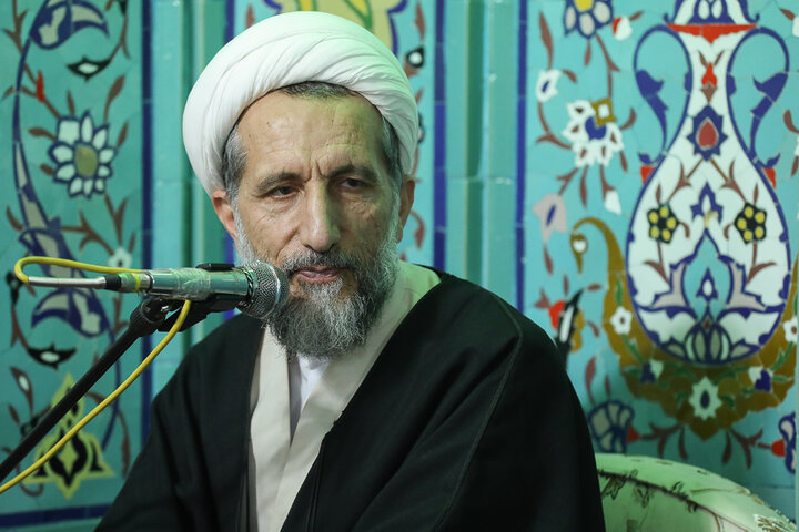 متأسفانه ما کمتر از درسهای قرآنی آموختهایم