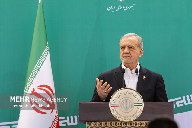 مراسم بزرگداشت سالروز پیروزی انقلاب اسلامی با حضور سفرای خارجی