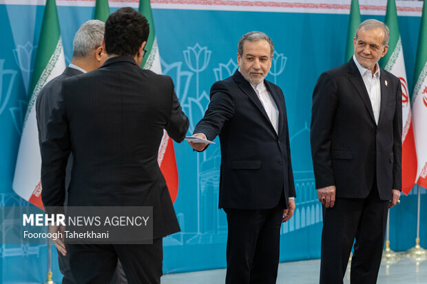 مراسم بزرگداشت سالروز پیروزی انقلاب اسلامی با حضور سفرای خارجی