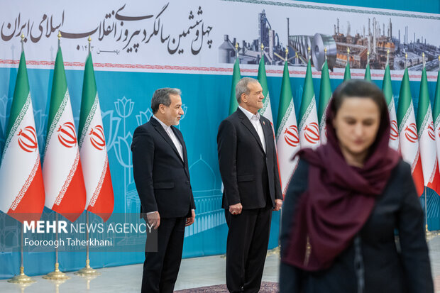 مراسم بزرگداشت سالروز پیروزی انقلاب اسلامی با حضور سفرای خارجی