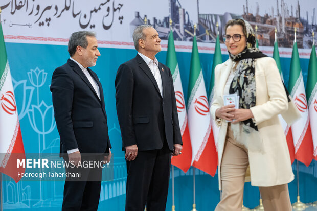 مراسم بزرگداشت سالروز پیروزی انقلاب اسلامی با حضور سفرای خارجی
