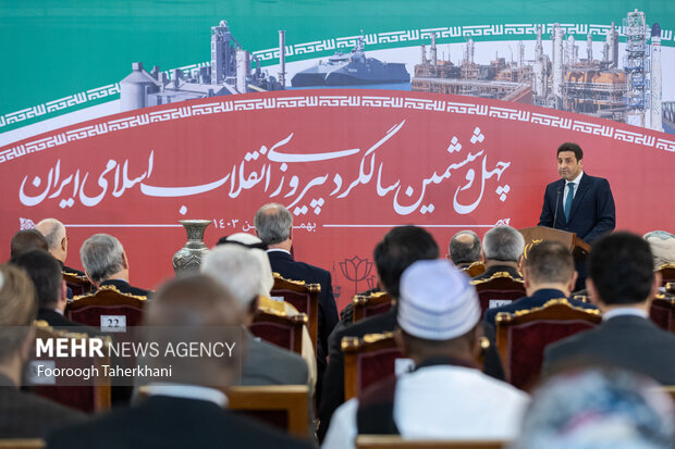 مراسم بزرگداشت سالروز پیروزی انقلاب اسلامی با حضور سفرای خارجی
