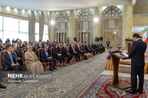 مراسم بزرگداشت سالروز پیروزی انقلاب اسلامی با حضور سفرای خارجی