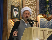 امام جمعه شیراز: جامعه ایرانی تسلیم‌ ناپذیر است