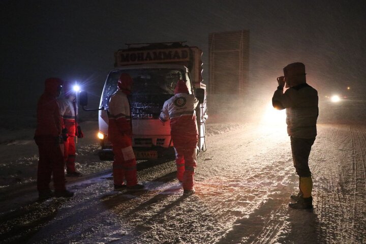نجاتگران هلالاحمر زنجان به۴۷نفر گرفتار در برف وکولاک امدادرسانی کردند