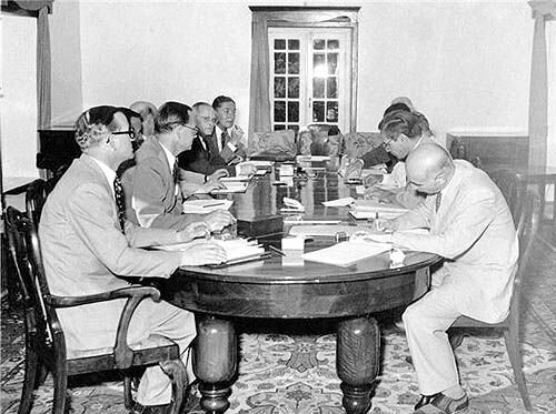 بازخوانی تجربههای ملت ایران از خیانتهای مکرر آمریکا