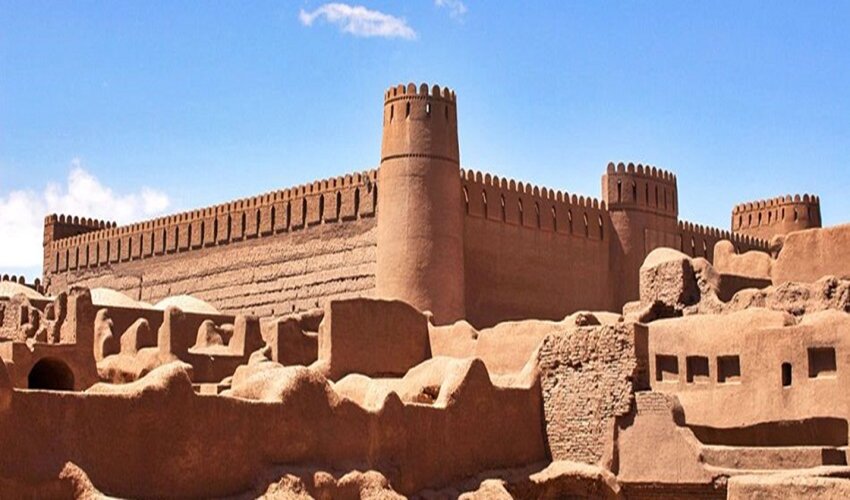 بیابانی وشک و دارستانی سەرسەوز لە یەک شوێندا کۆ بوونەتەوە