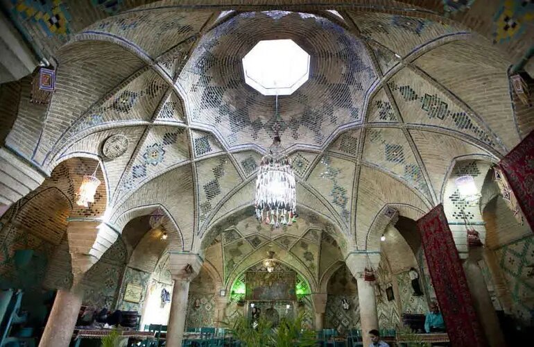 بیابانی وشک و دارستانی سەرسەوز لە یەک شوێندا کۆ بوونەتەوە