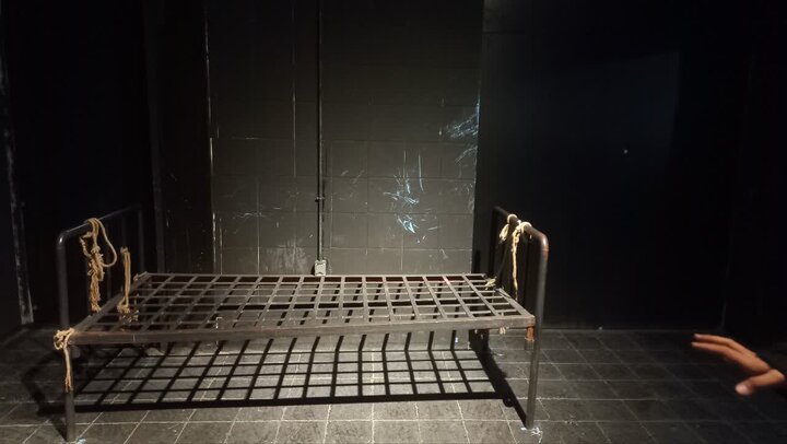 تمام پاهایم جای شلاق بود/افتخارِ شکنجهگرها آموزش دیدن در اسرائیل بود!