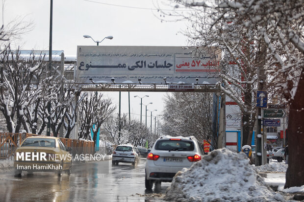 فضاسازی شهر همدان در آستانه ۲۲ بهمن